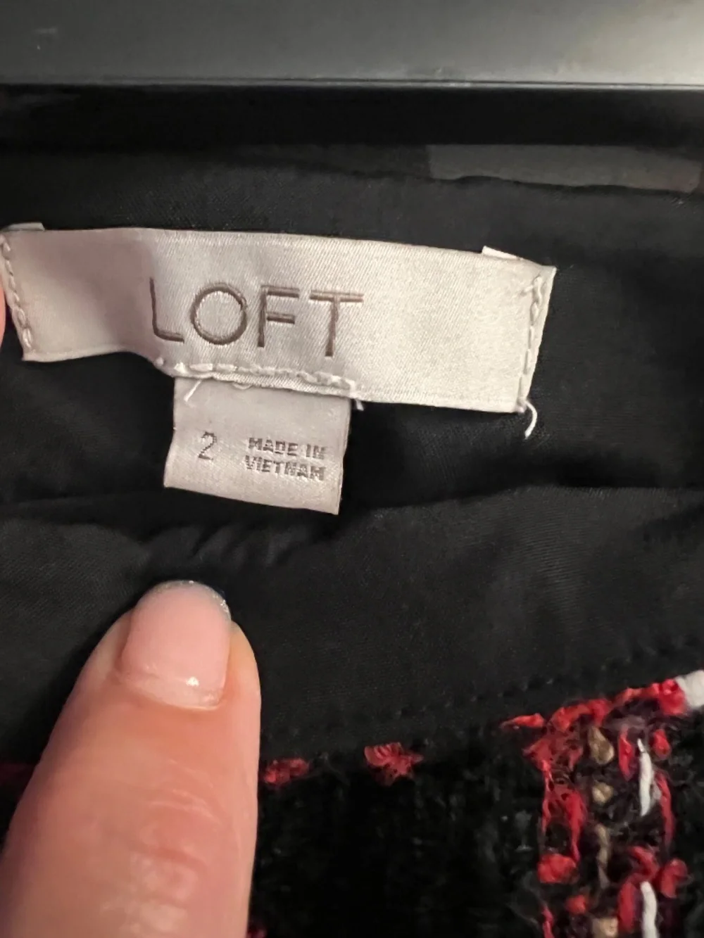 LOFT Red & Black Plaid Tweed Mini Skirt | Size 2 | Classic Fall Style